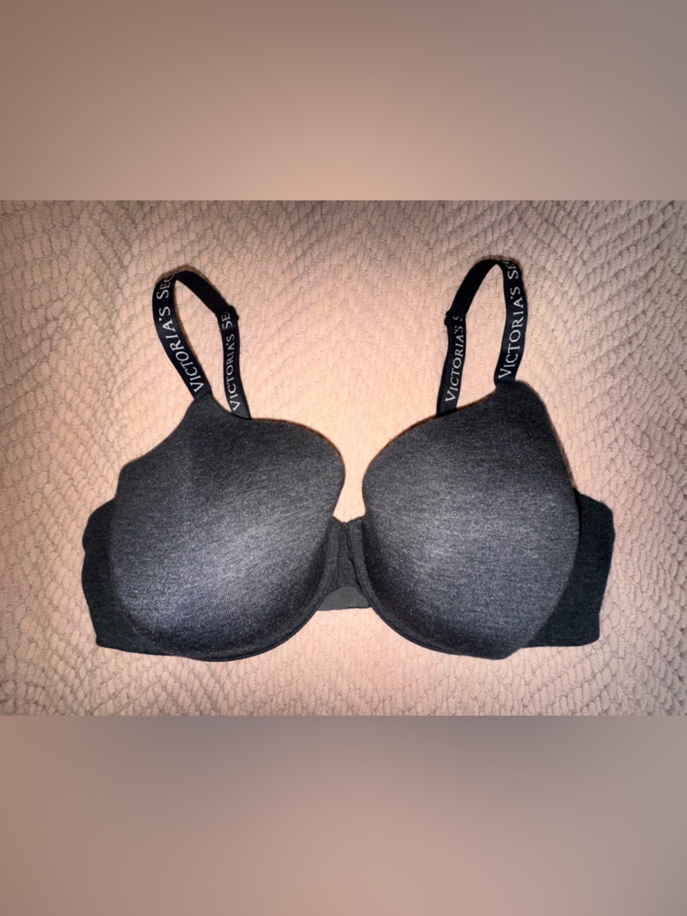 Victoria’s Secret T-Shirt Bra 42DD Black Lightly Lined Full Coverage worn once